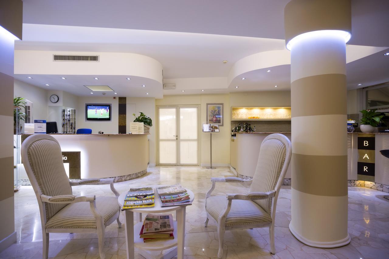 Hotel Adria Sul Mare Каорле Экстерьер фото